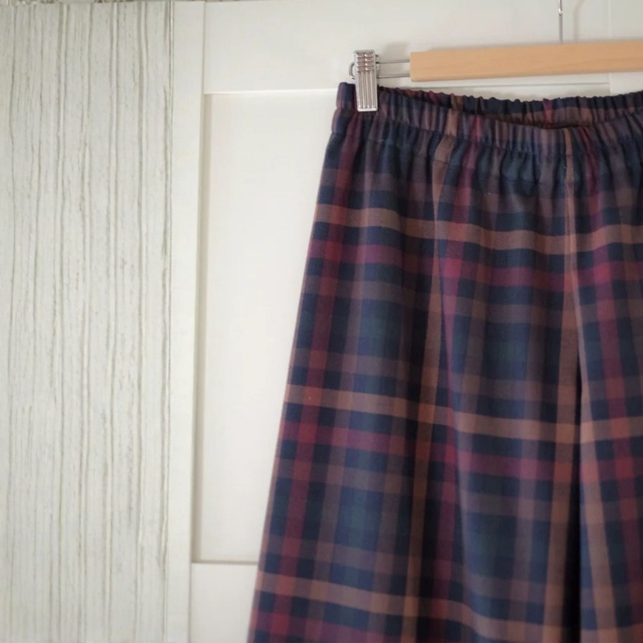 Pantaloni ampi in tartan (+ colori)