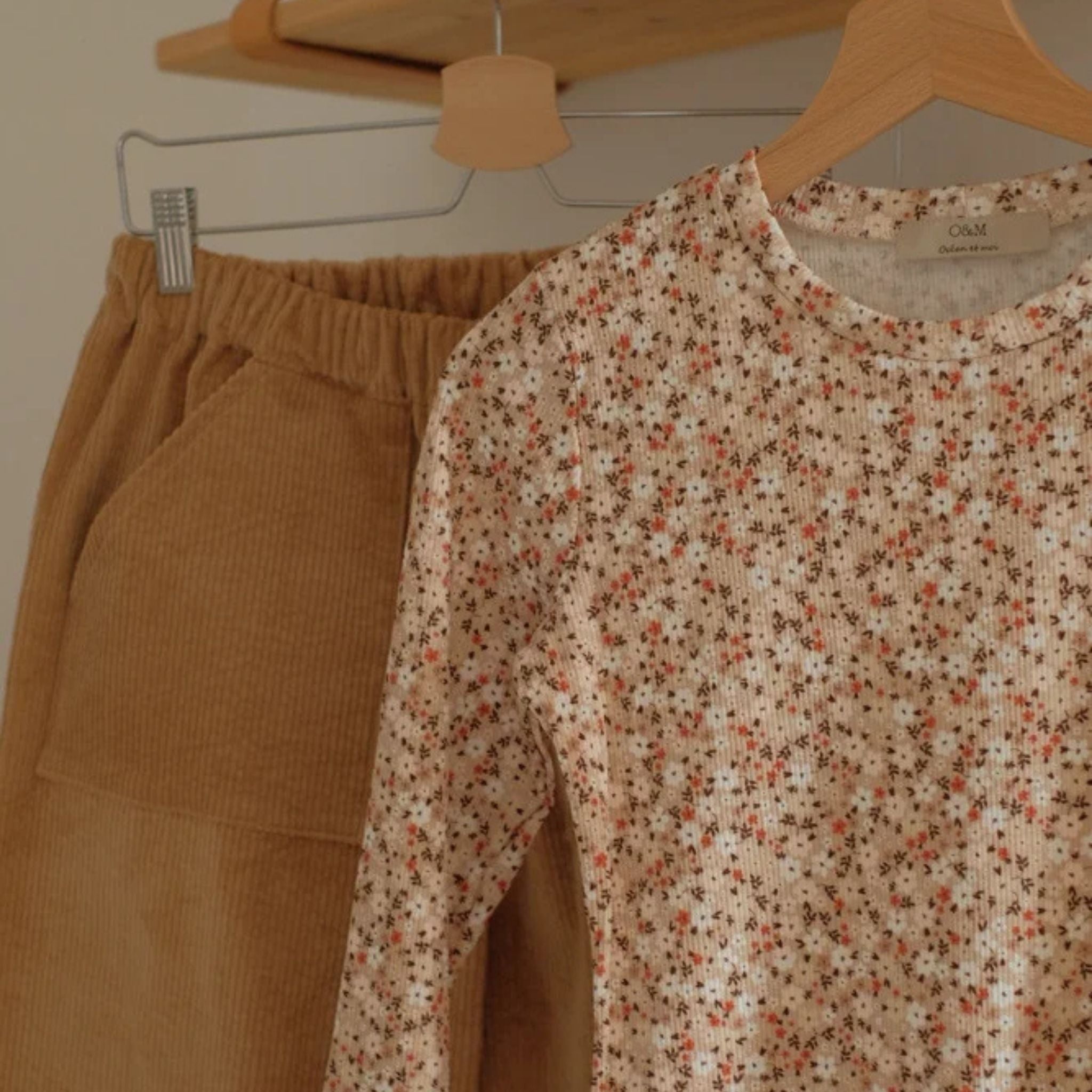 Maglia minimal a costine (+ fantasie)