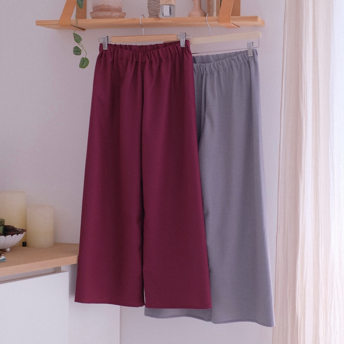 Pantaloni ampi in Gabardine (+ colori)